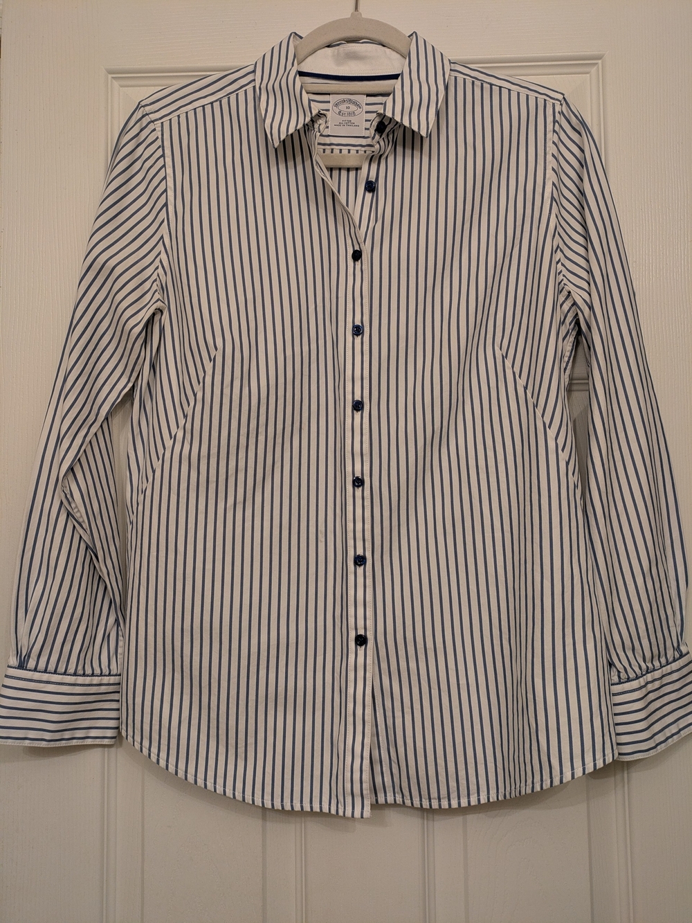 Brooks Brothers Women’s Fitted Blue White Banker Stripe Oxford Shirt Size 10